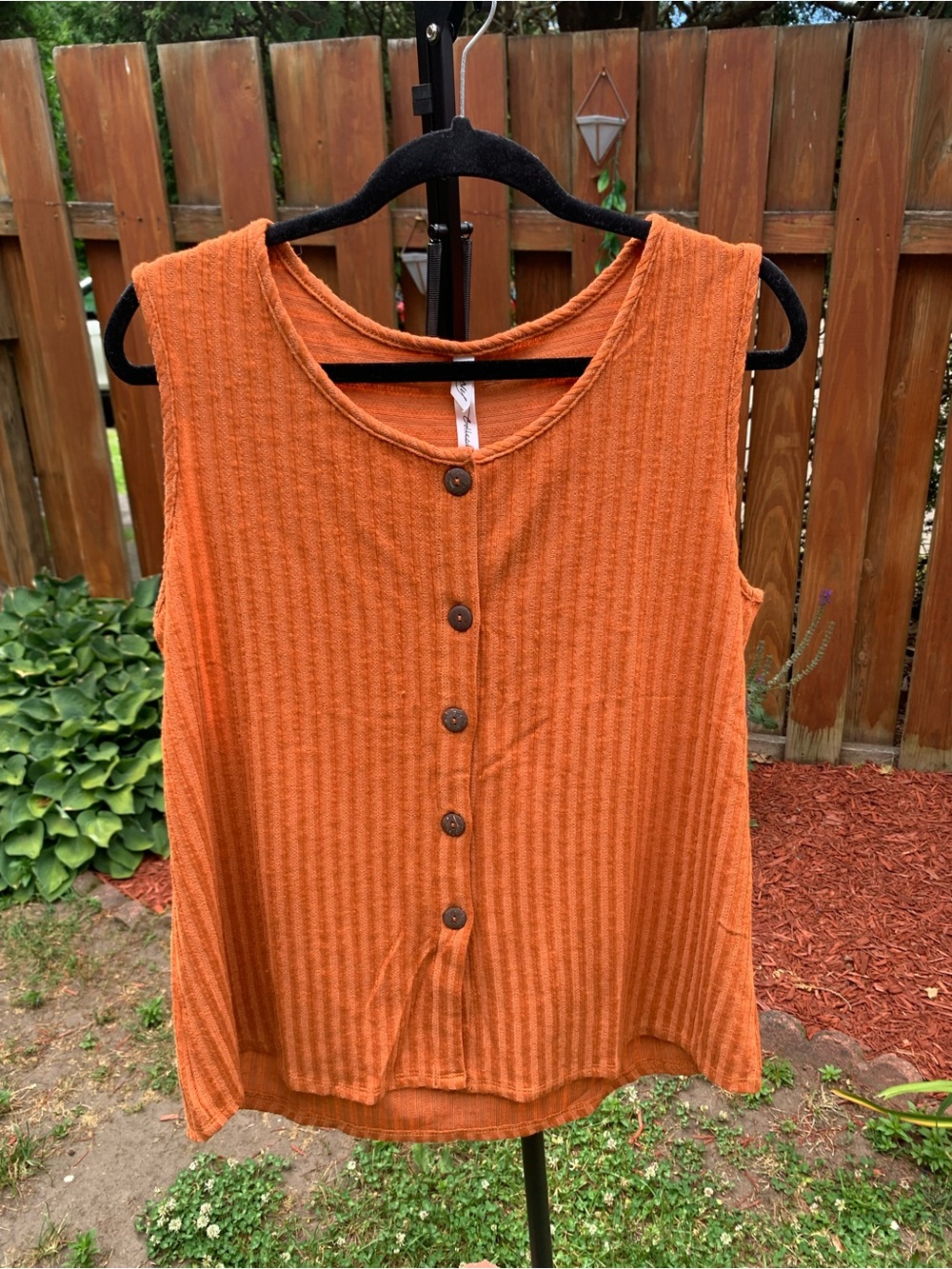 Sleeveless Button-Front Ribbed Tank Top — Orange